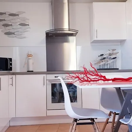 Appartamento Location Près De La Avec Terrasse Et Piscine En Copropriété *